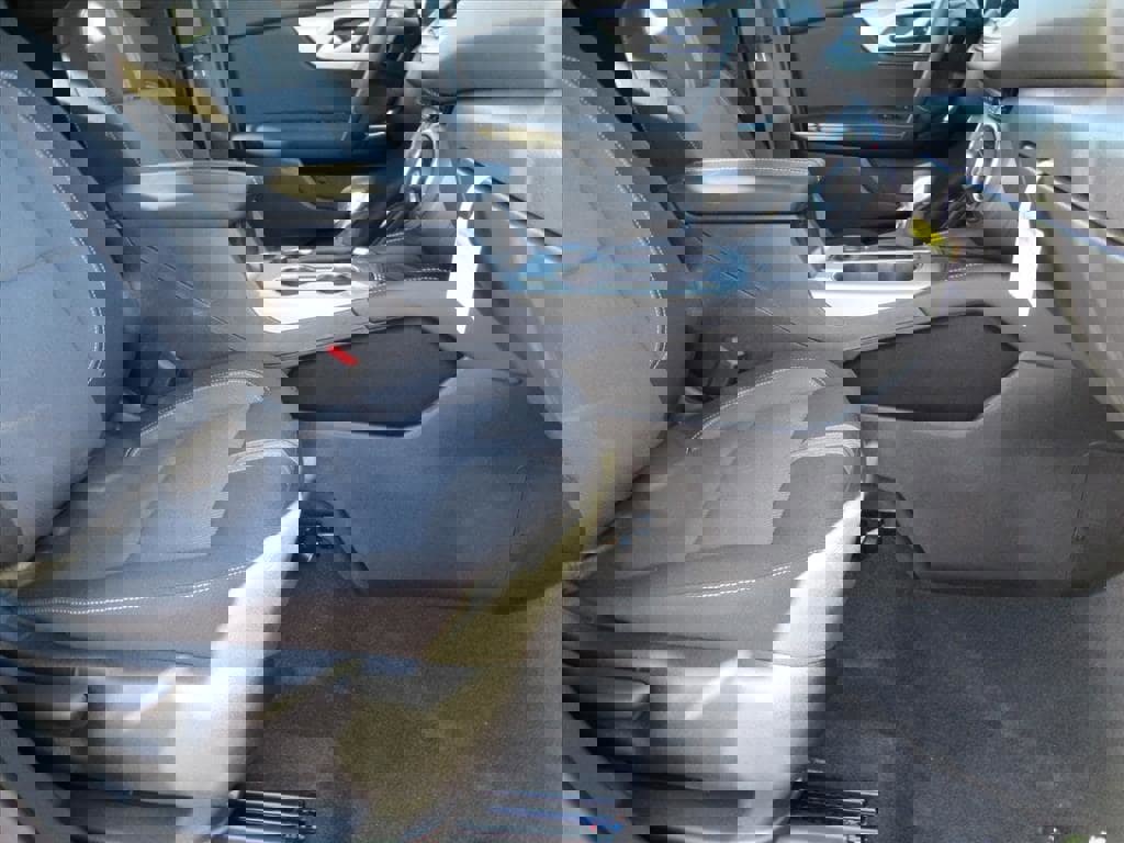 New 2025 Chevrolet Blazer LT w/ Convenience Package image 9