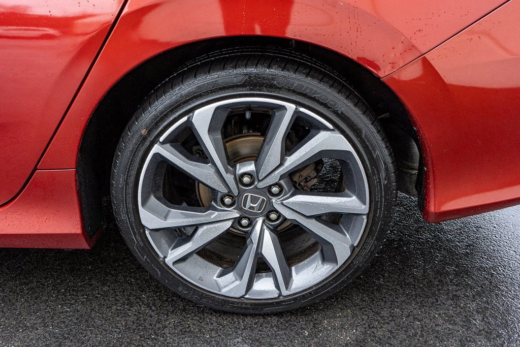 Certified 2019 Honda Civic Touring image 31