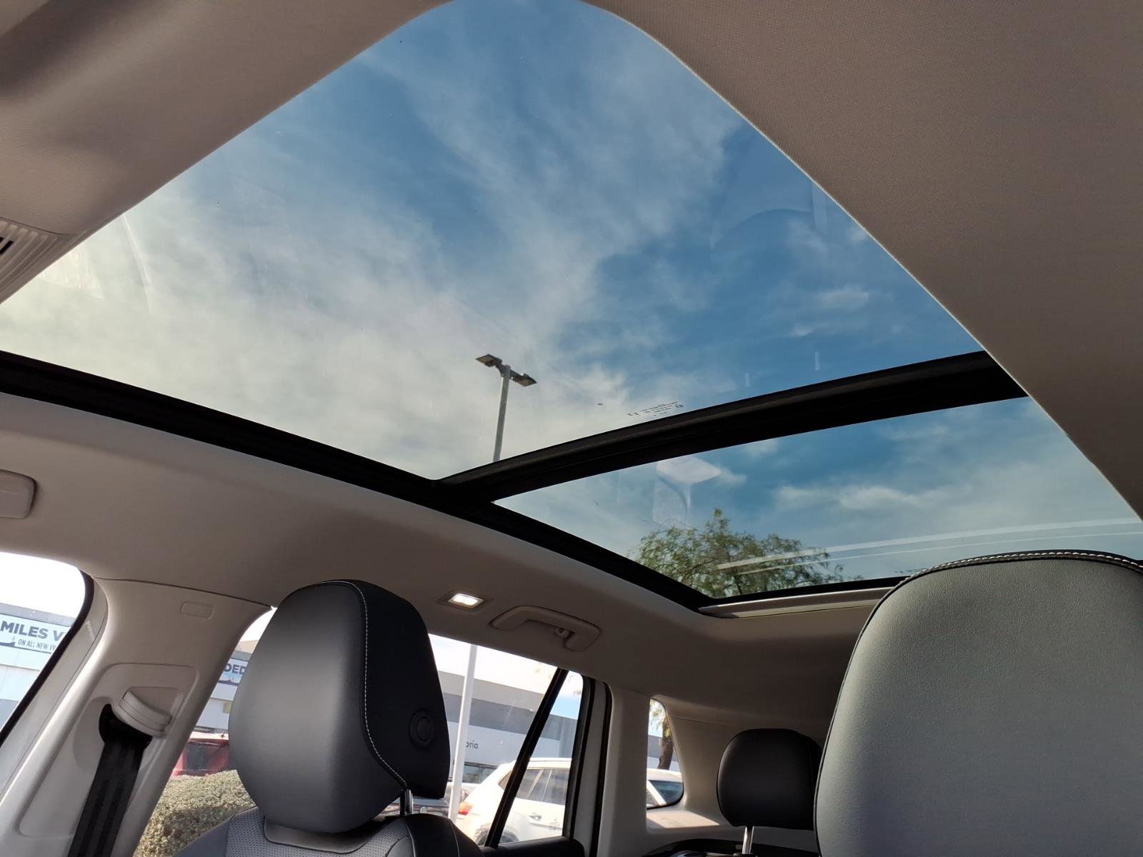 New 2026 Volkswagen Tiguan SE image 13