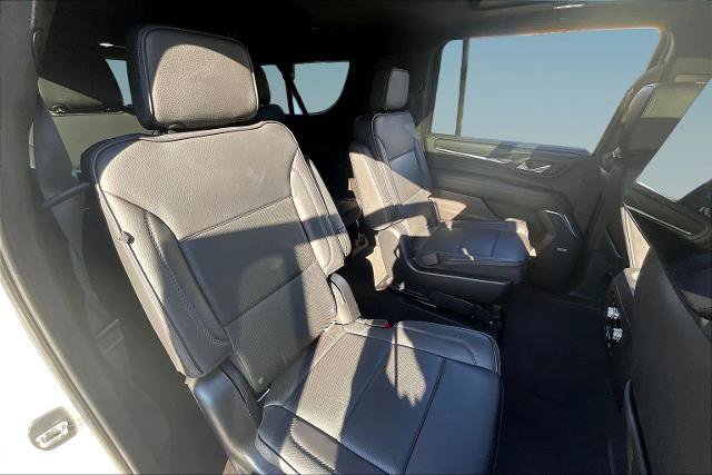 Used 2021 GMC Yukon XL Denali w/ Denali Premium Package AWD/4WD image 24