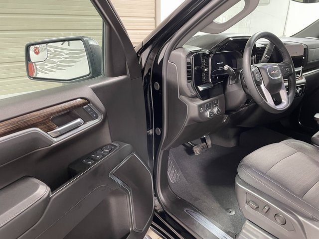 Used 2024 GMC Sierra 1500 SLE image 10