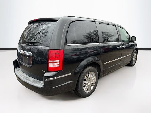 Used 2008 Chrysler Town & Country Limited w/ Flexible Seating Group image 7