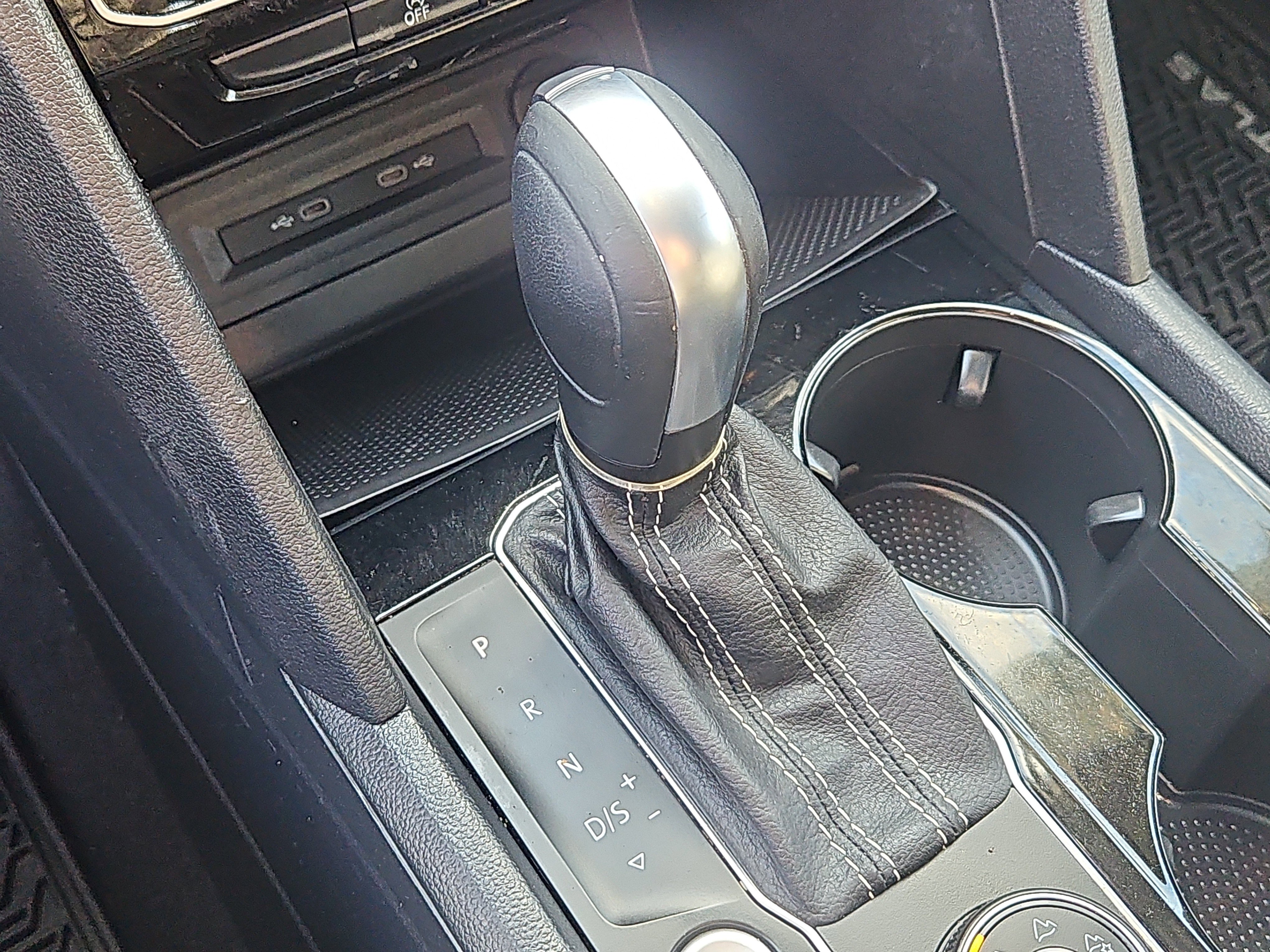 Certified 2022 Volkswagen Atlas SE image 18