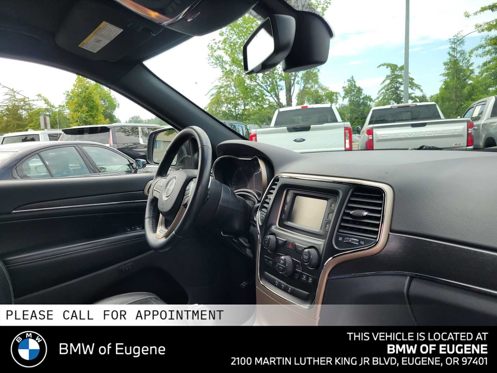 Used 2015 Jeep Grand Cherokee Limited AWD/4WD image 12