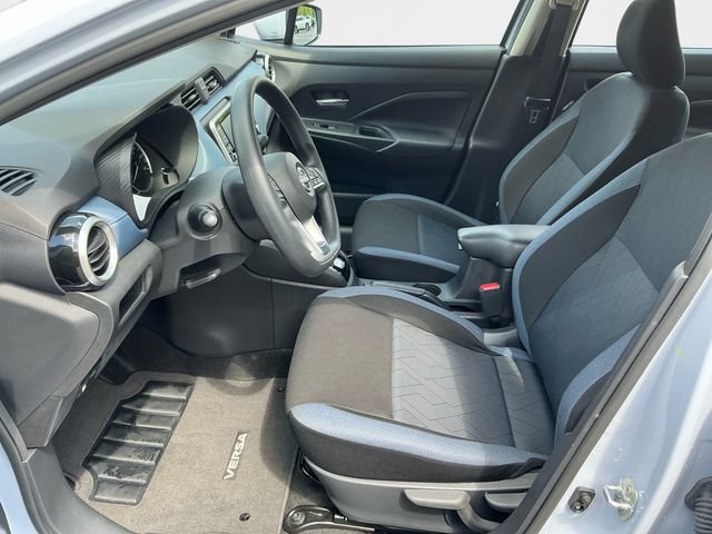 Certified 2025 Nissan Versa SV w/ Trunk Package FWD image 10