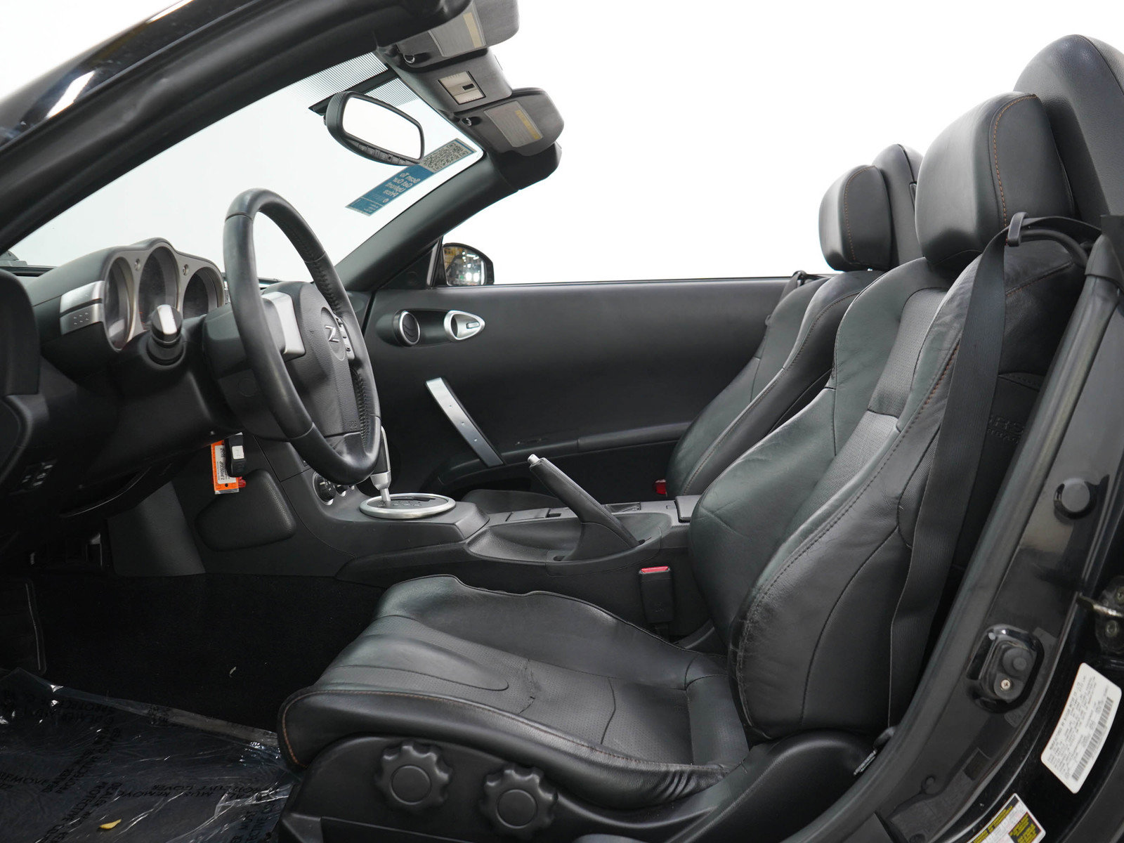 Used 2005 Nissan 350Z Touring RWD image 14
