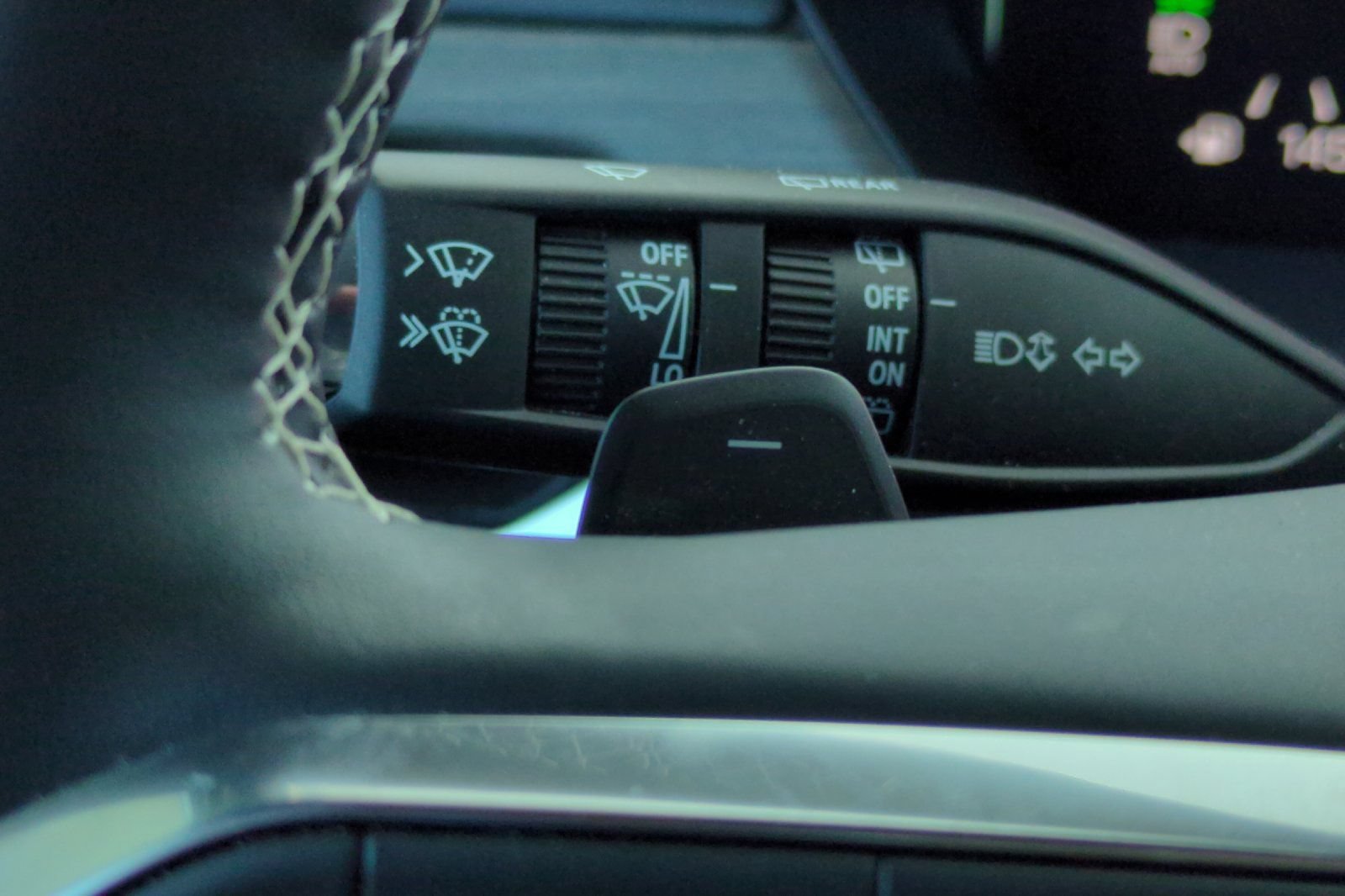 Used 2025 GMC Acadia Denali w/ Super Cruise Package AWD/4WD image 37