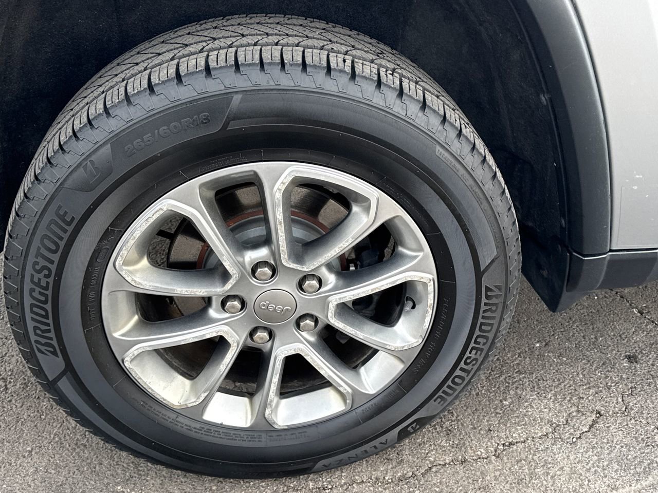 Used 2015 Jeep Grand Cherokee Limited image 10