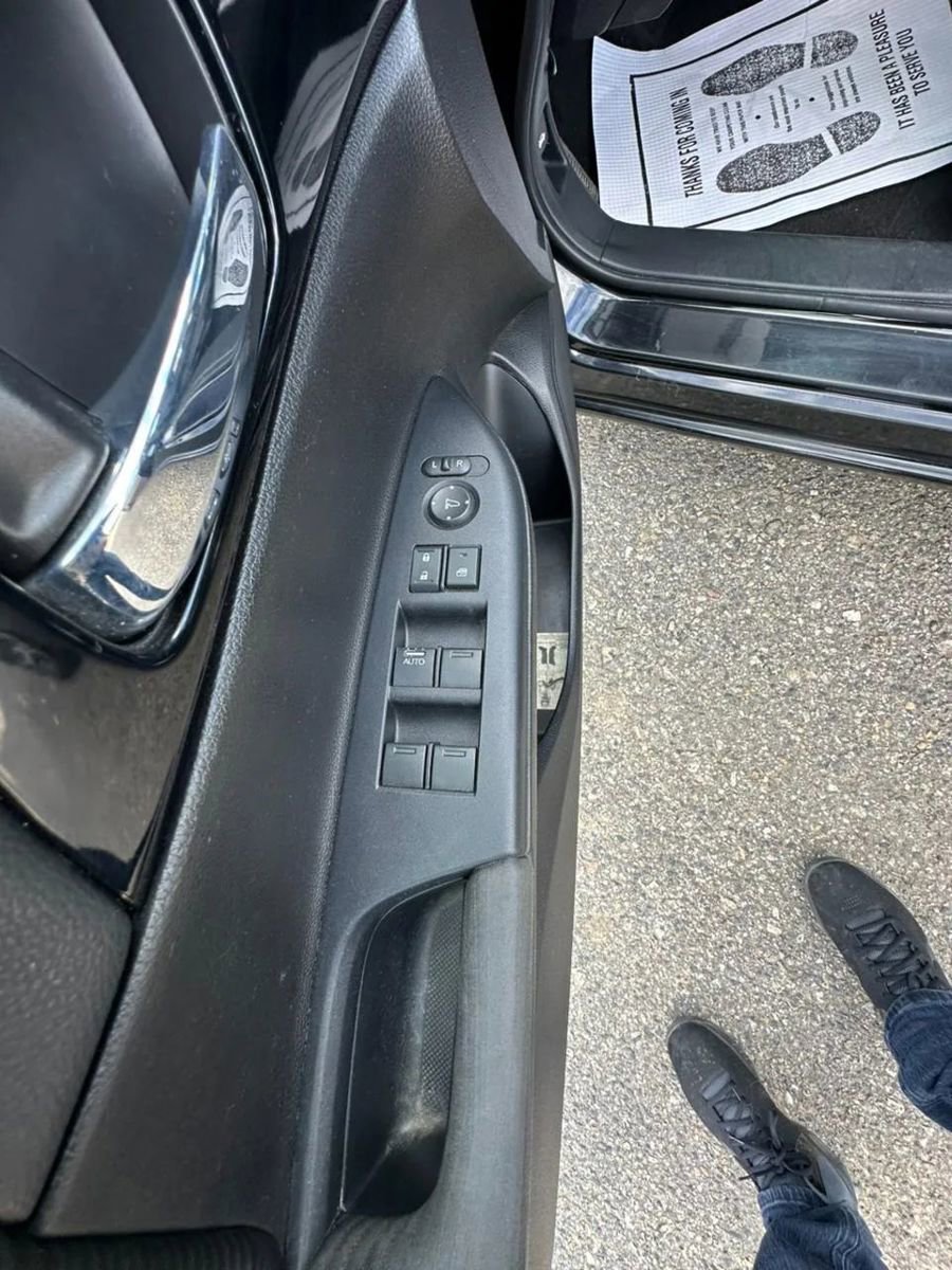 Used 2017 Honda Accord LX image 14