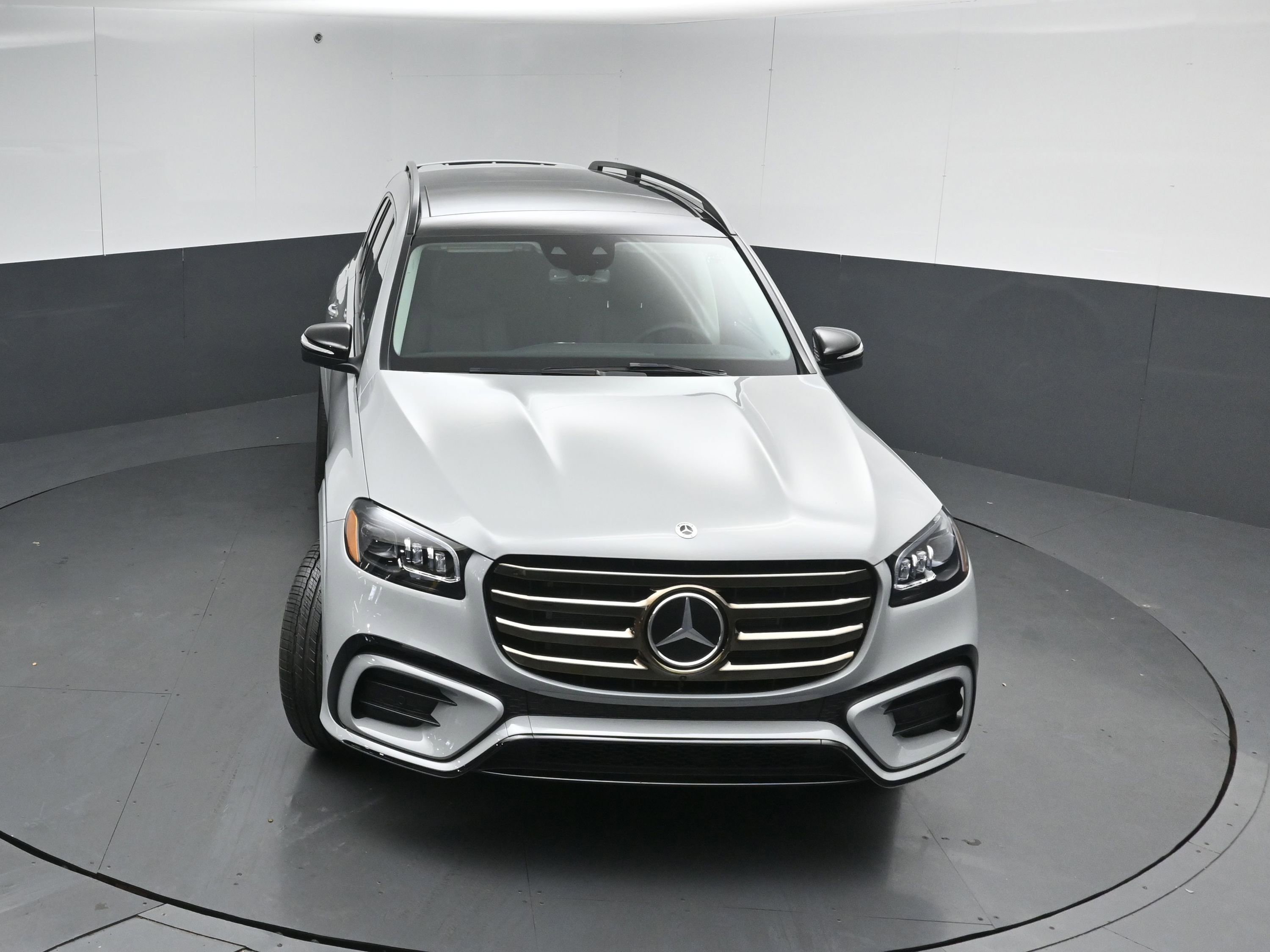 New 2026 Mercedes-Benz GLS 450 4MATIC image 44