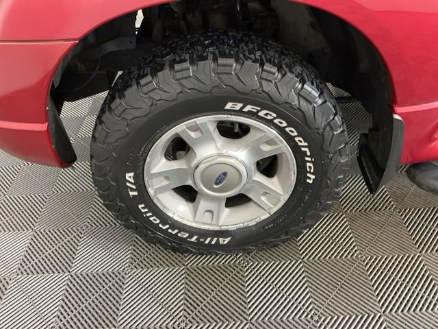 Used 2004 Ford Explorer Sport Trac XLS AWD/4WD image 25