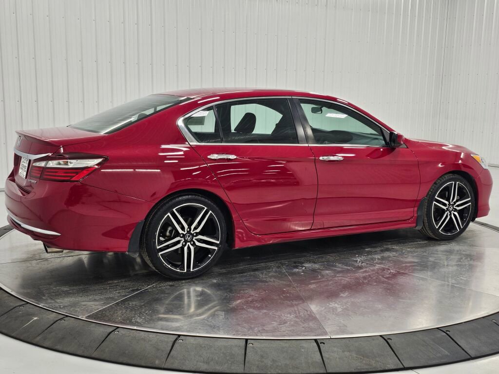 Used 2016 Honda Accord Sport image 29