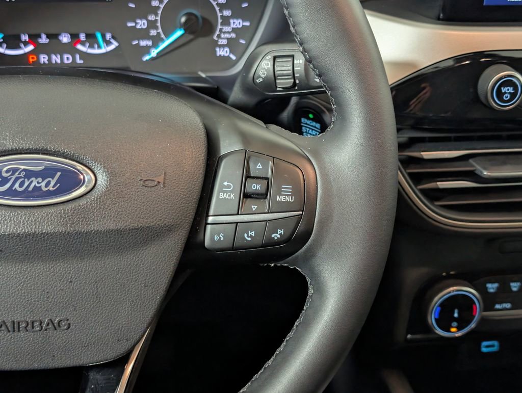 Certified 2022 Ford Escape SE w/ SE Sport Appearance Package FWD image 16