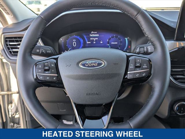 Used 2022 Ford Escape Titanium w/ Class II Trailer Tow Package image 13