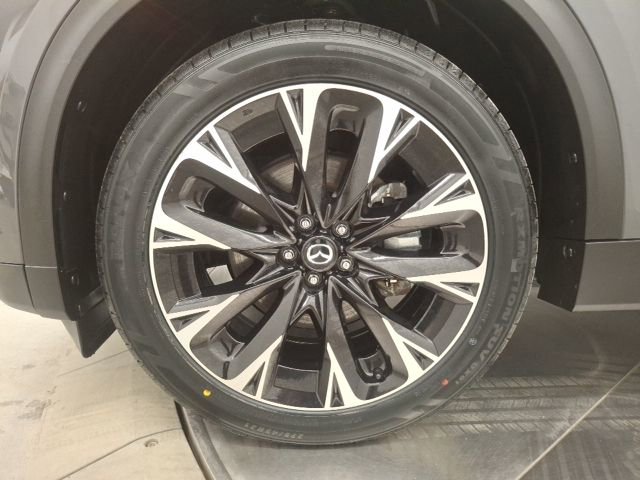 Used 2024 MAZDA CX-90 Plug-In Hybrid w/ Premium Pkg image 70