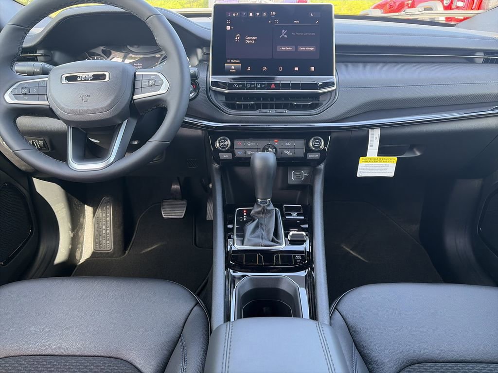 New 2026 Jeep Compass Latitude image 16