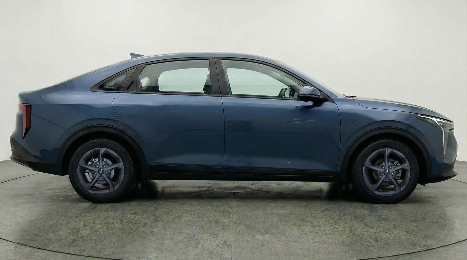 Used 2025 Kia K4 LXS image 11