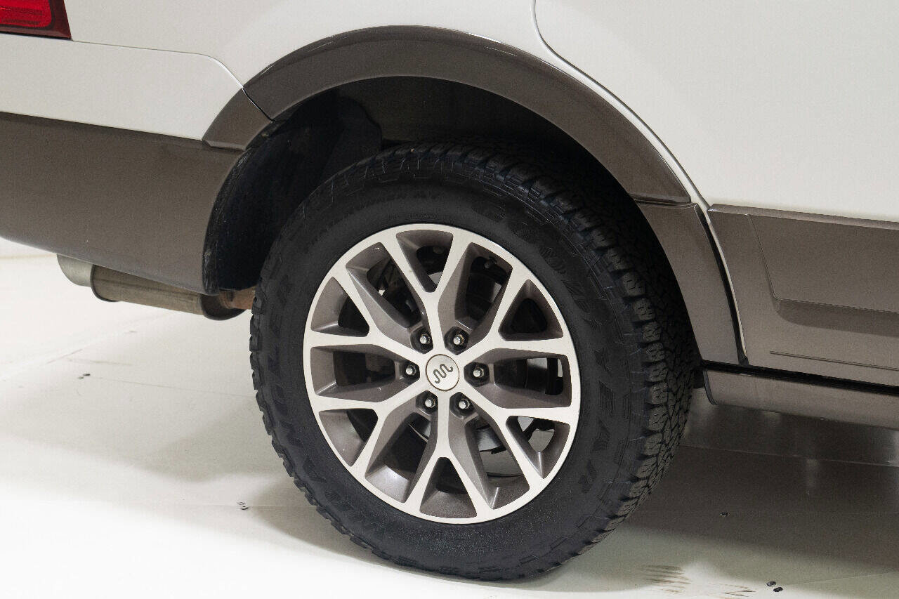 Used 2015 Ford Expedition King Ranch RWD image 20