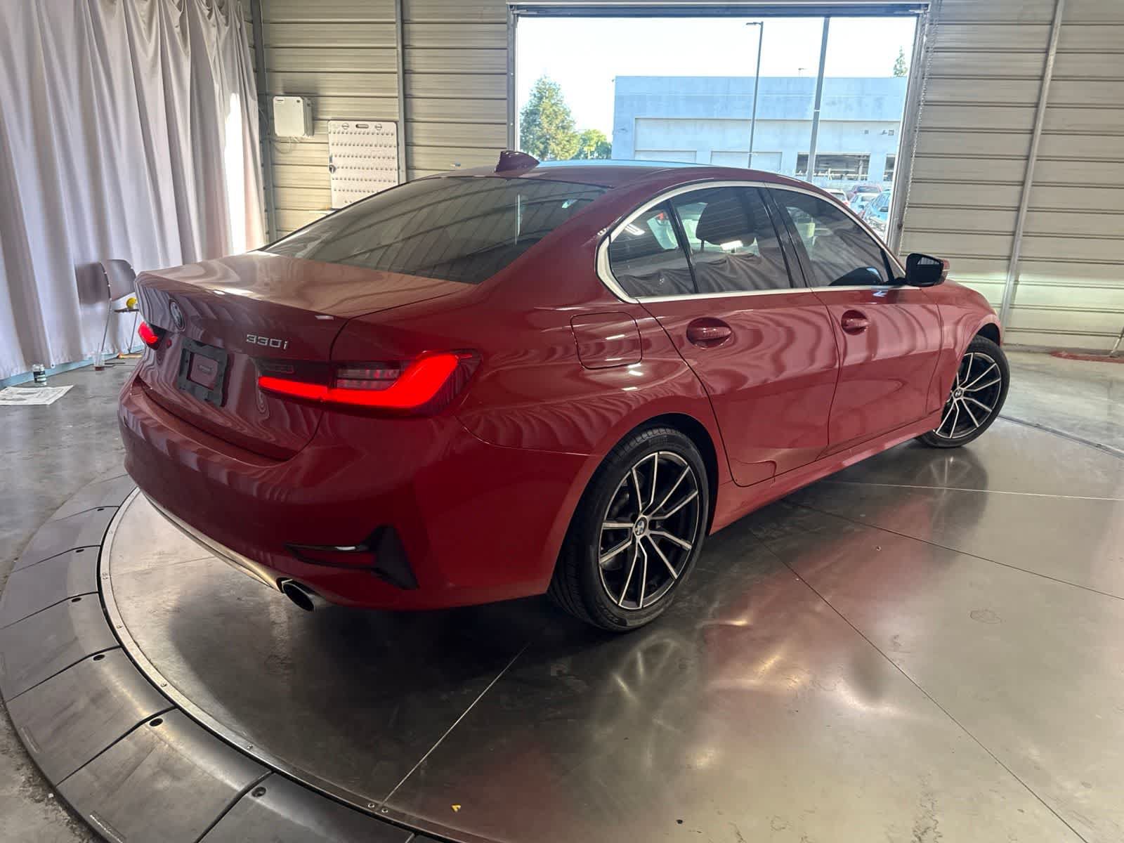 Used 2019 BMW 330i Sedan RWD image 5