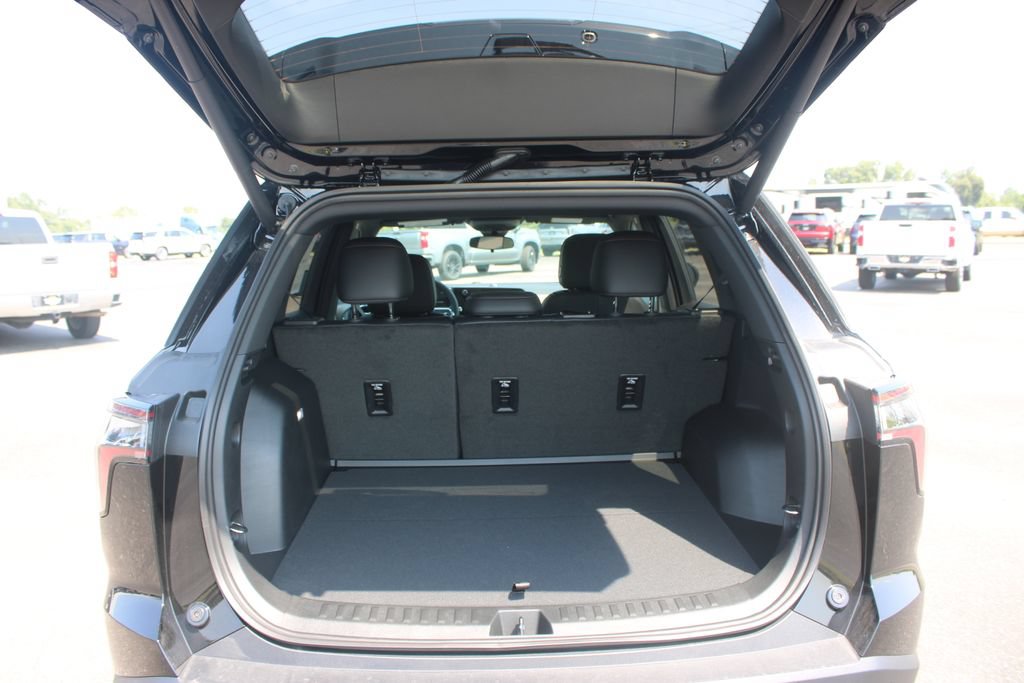 New 2027 Chevrolet Equinox ACTIV w/ Convenience Package III AWD/4WD image 17