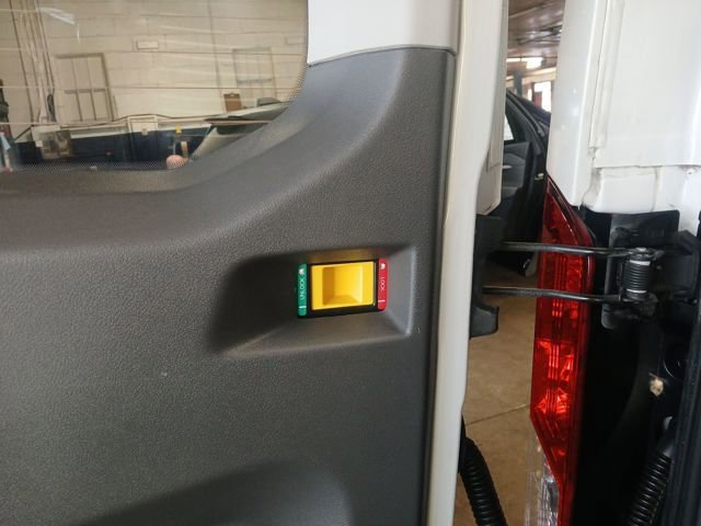 Used 2022 Ford Transit 350 XLT image 40