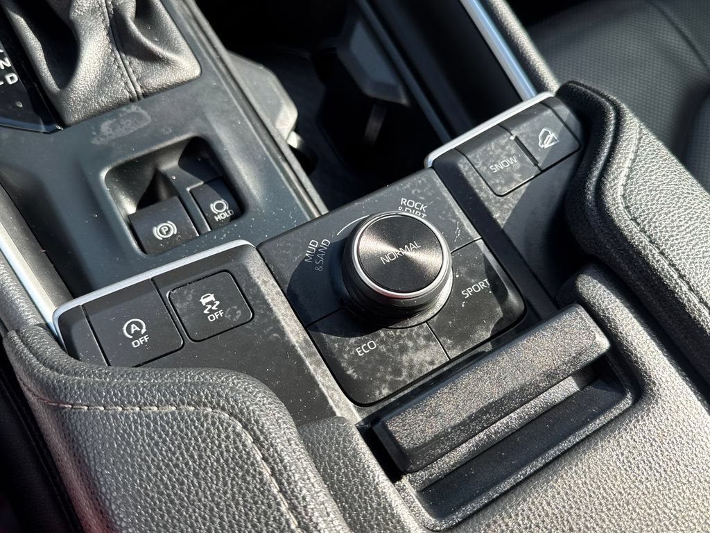 Used 2024 Toyota Grand Highlander AWD image 29