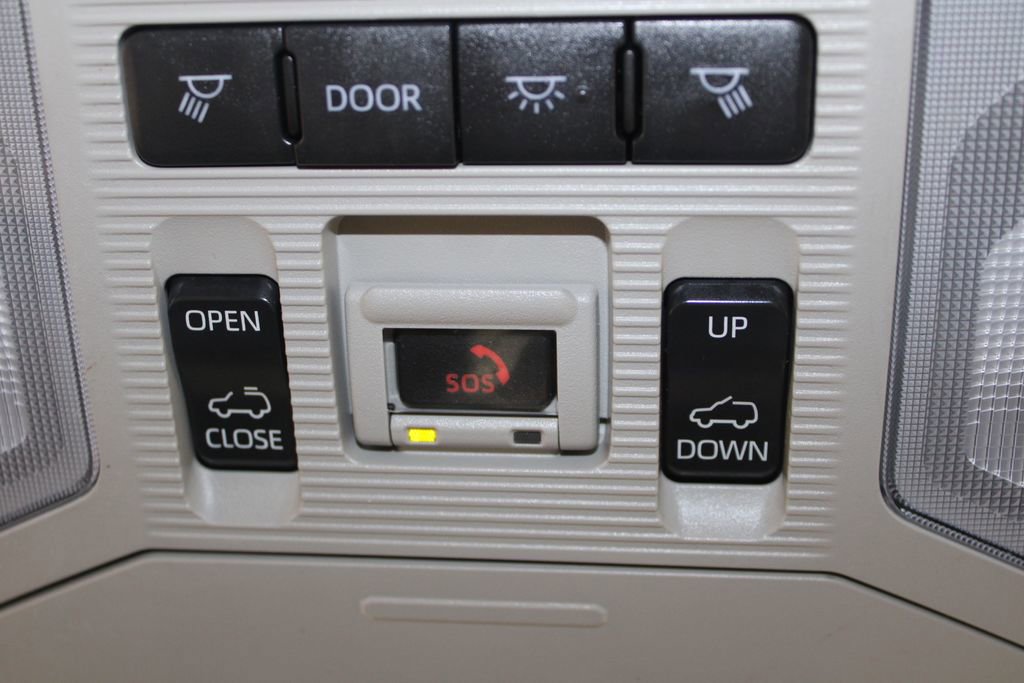 Used 2023 Toyota RAV4 XLE w/ Convenience Package image 51