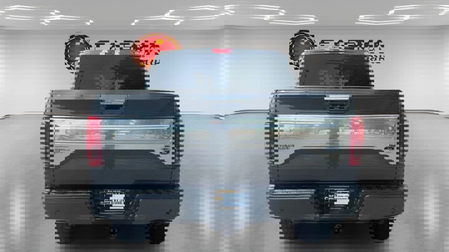 Used 2016 Ford F150 Platinum w/ Equipment Group 701A Luxury AWD/4WD image 4