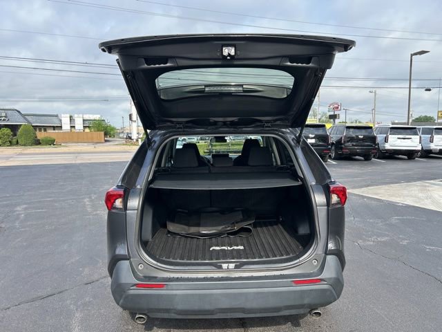Used 2024 Toyota RAV4 LE AWD/4WD image 10