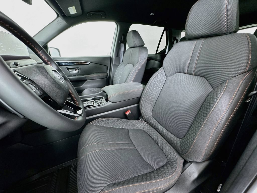 New 2026 Honda Pilot Sport image 28