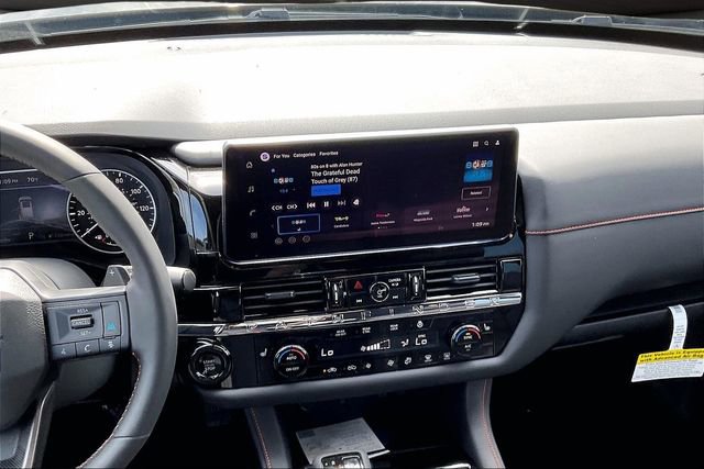 New 2026 Nissan Pathfinder Rock Creek image 4