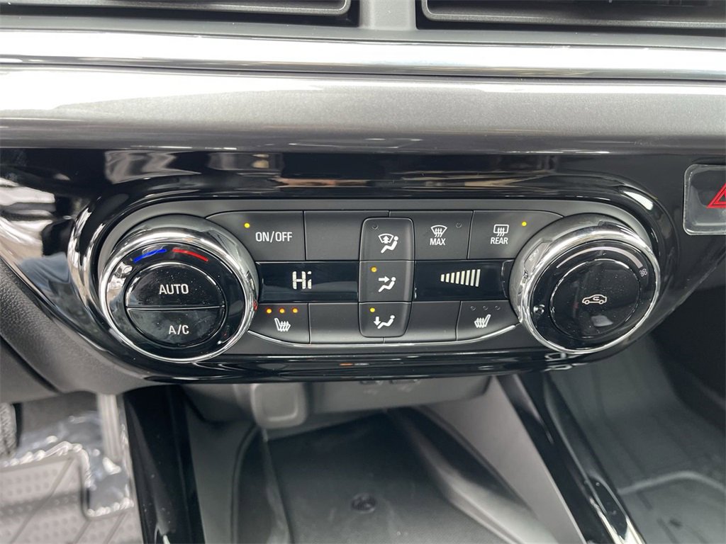 New 2026 Chevrolet Trax ACTIV w/ Sunroof Package image 18