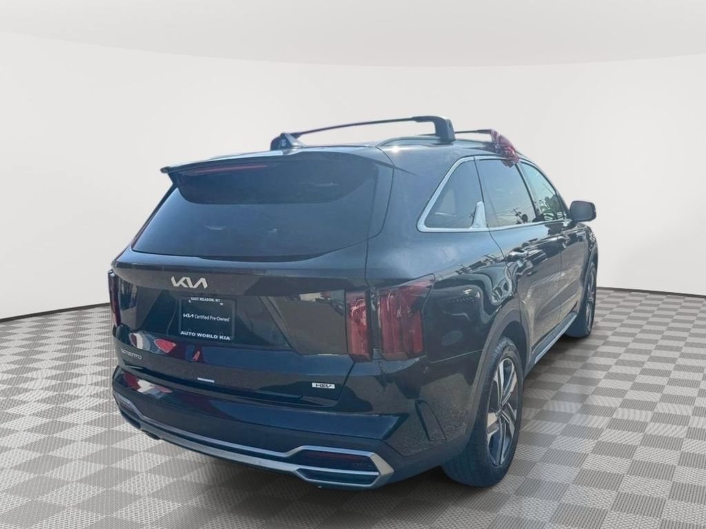 Certified 2023 Kia Sorento SX Prestige AWD/4WD image 3