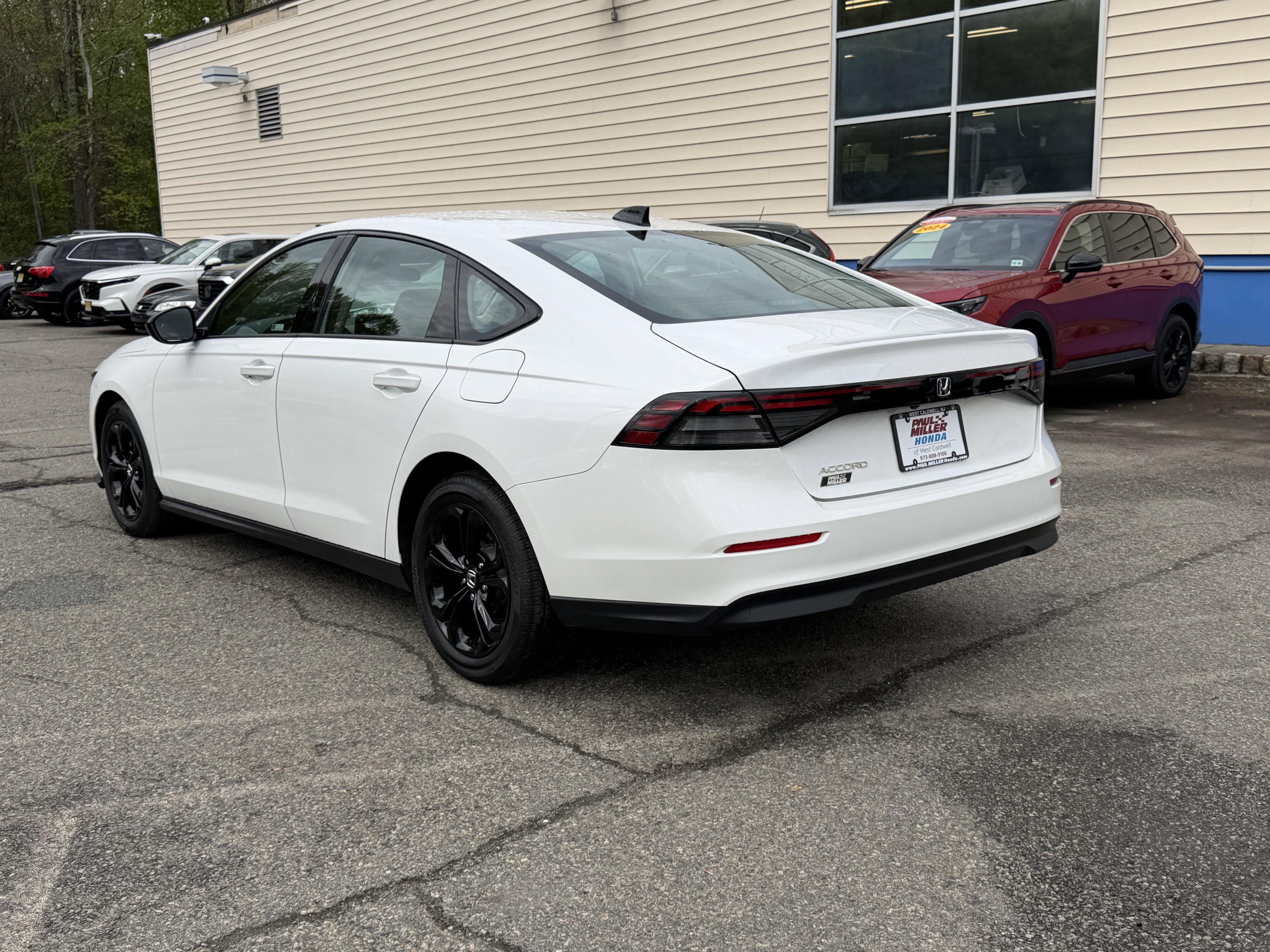 Certified 2025 Honda Accord SE image 6
