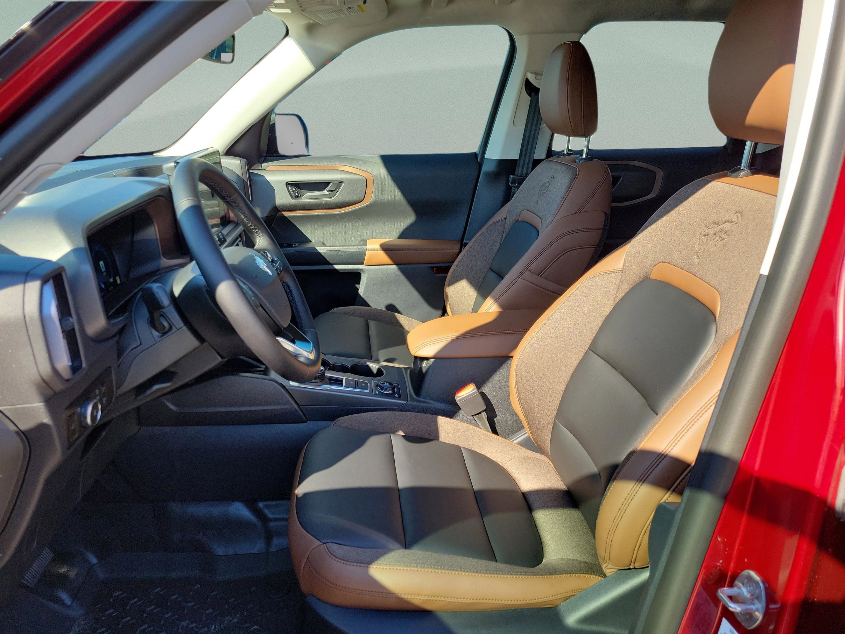 New 2025 Ford Bronco Sport Outer Banks w/ Sasquatch Outer Banks Package image 6