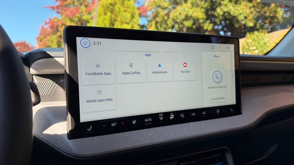 Used 2025 Ford Maverick XLT w/ XLT Luxury Package image 19