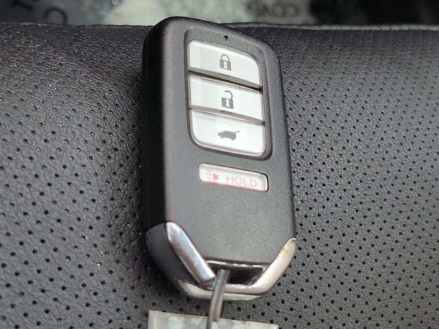 Used 2020 Honda HR-V Touring image 30