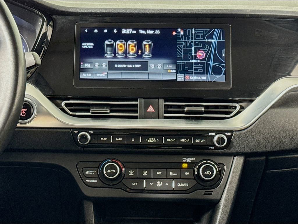 Used 2022 Kia Niro EX image 13