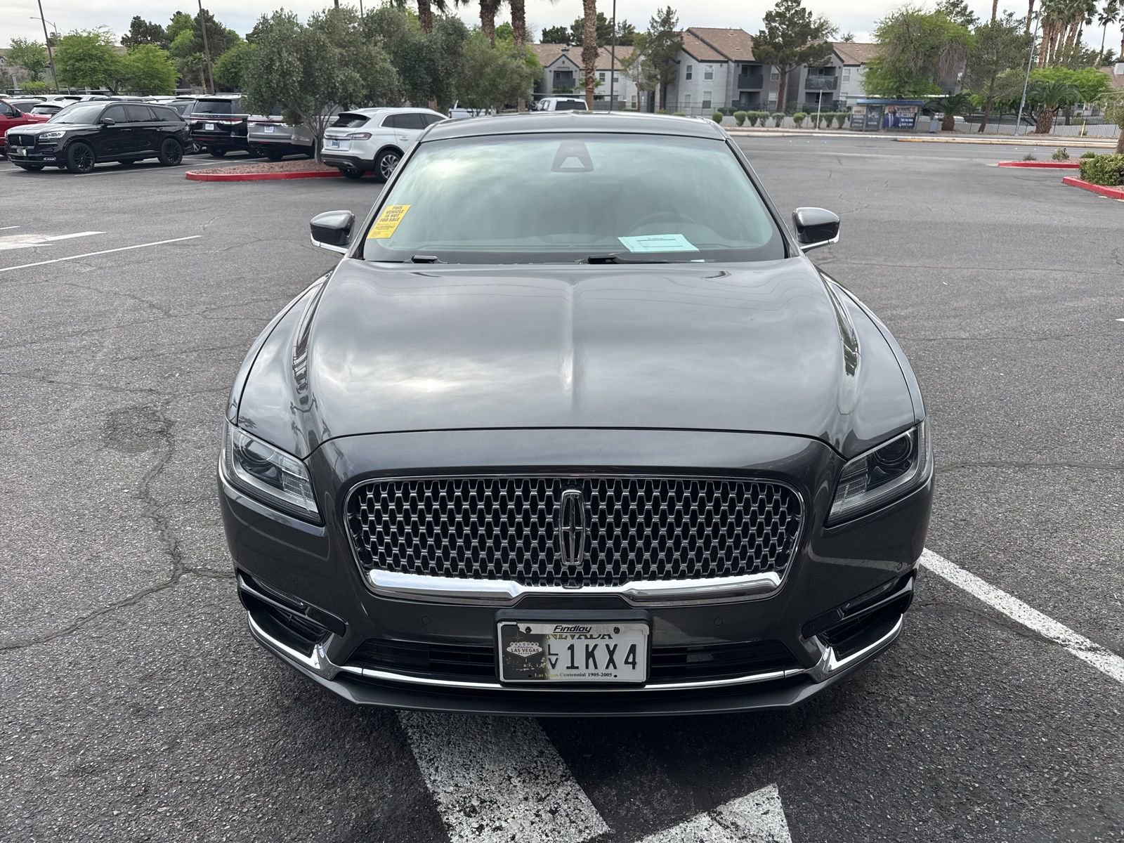 Used 2019 Lincoln Continental Premiere image 2