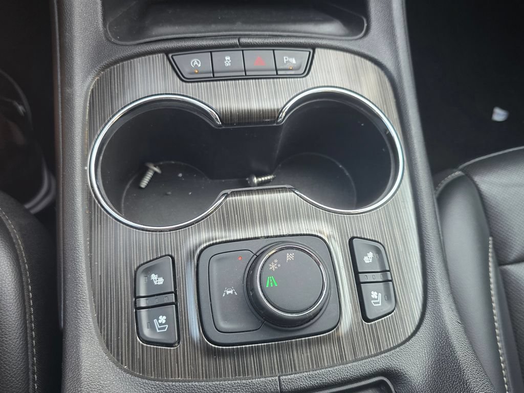 Certified 2023 GMC Acadia SLT w/ Elevation Edition FWD image 37