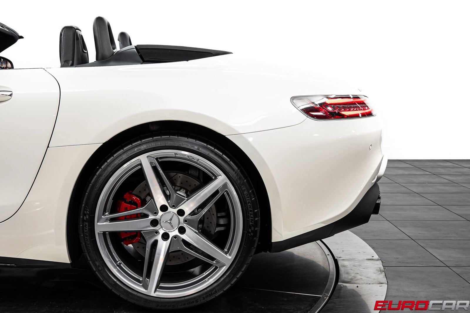 Used 2021 Mercedes-Benz AMG GT Roadster image 18