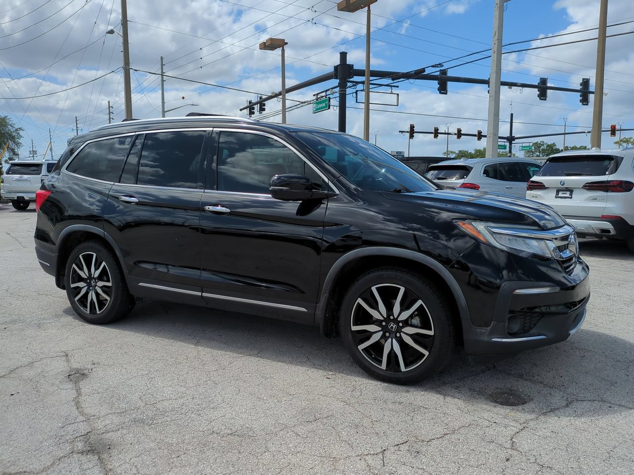 Used 2020 Honda Pilot Touring image 2