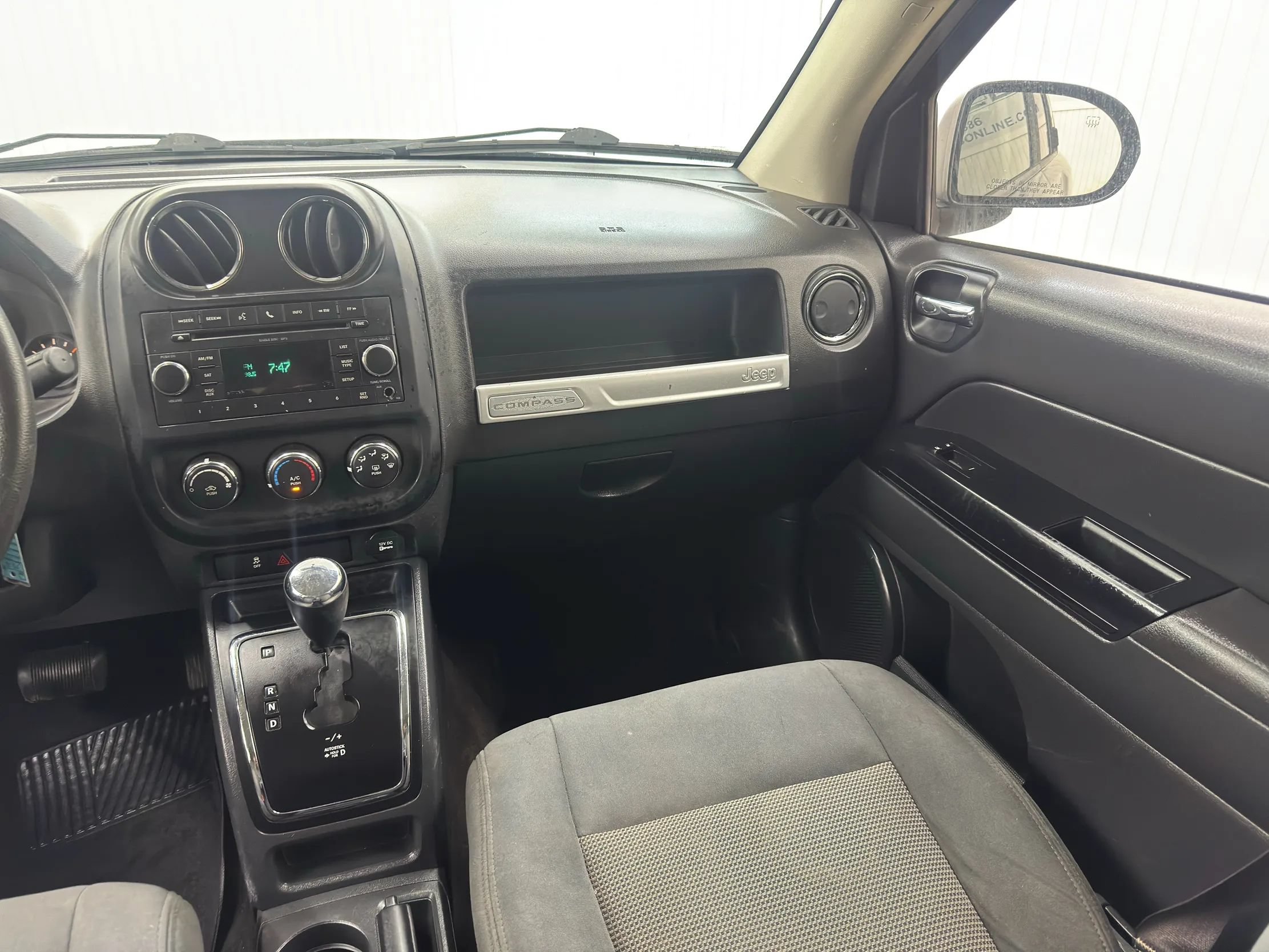 Used 2015 Jeep Compass Sport FWD image 14