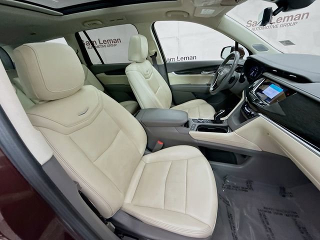 Used 2022 Cadillac XT6 Premium Luxury w/ Technology Package image 32