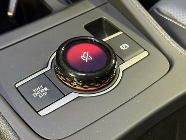 Used 2026 Volkswagen Tiguan SE AWD/4WD image 21