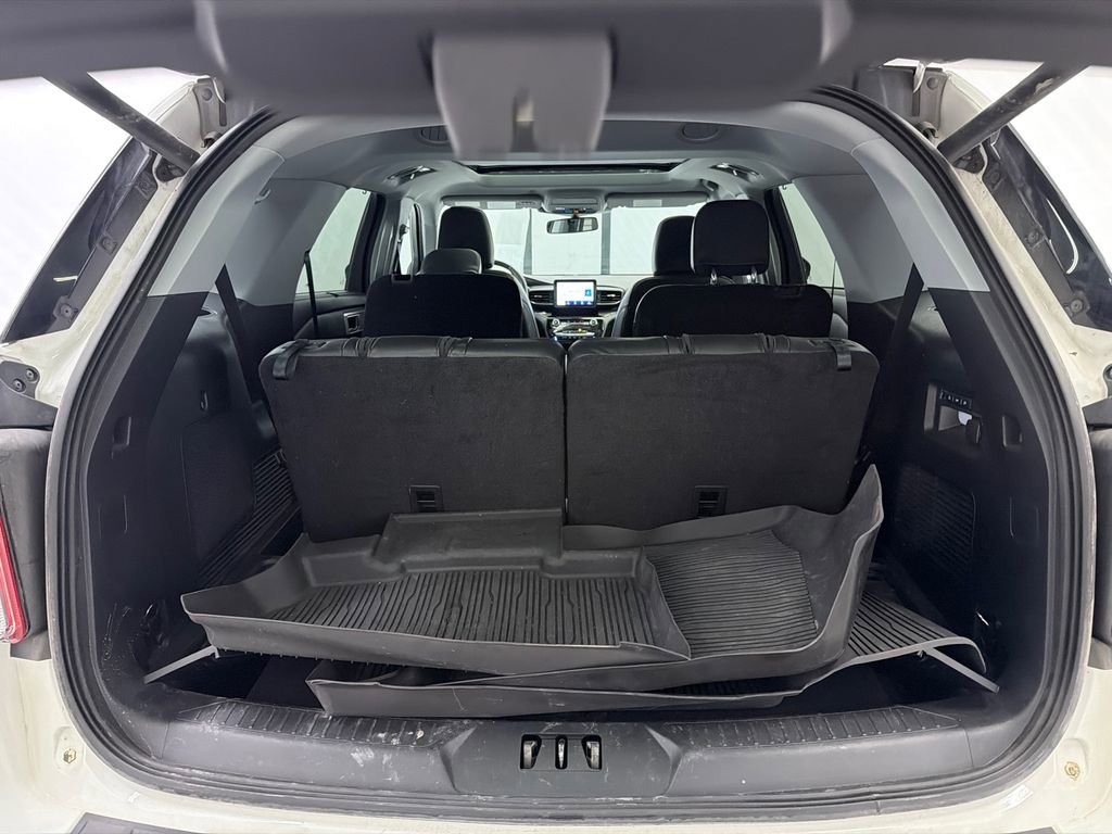 Used 2022 Ford Explorer Limited w/ Equipment Group 301A RWD image 20
