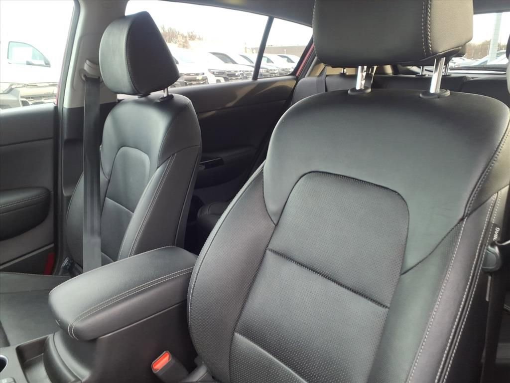 Used 2022 Kia Sportage EX w/ EX Technology Package image 11
