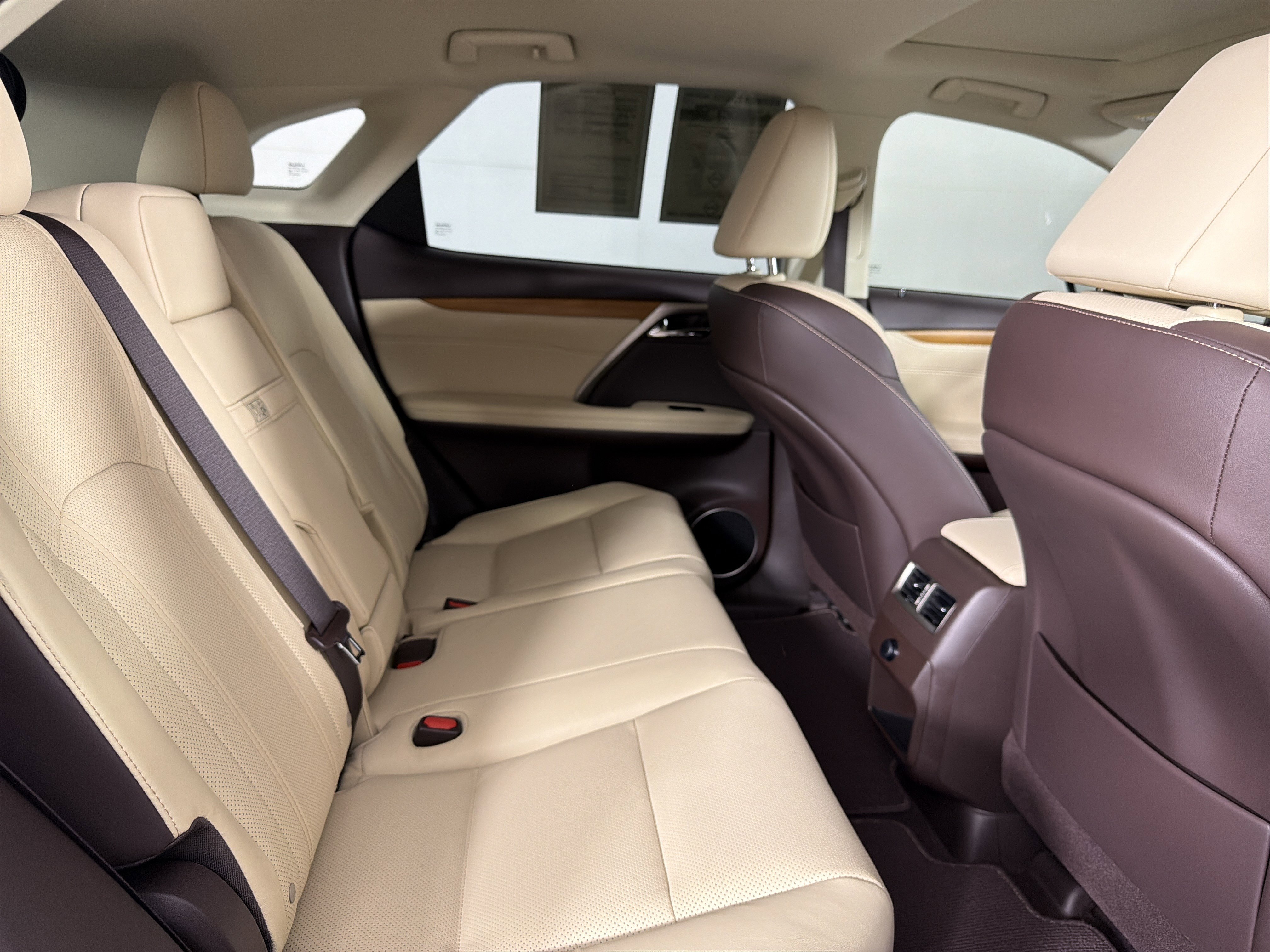 Used 2019 Lexus RX 450h AWD w/ Navigation Package image 32