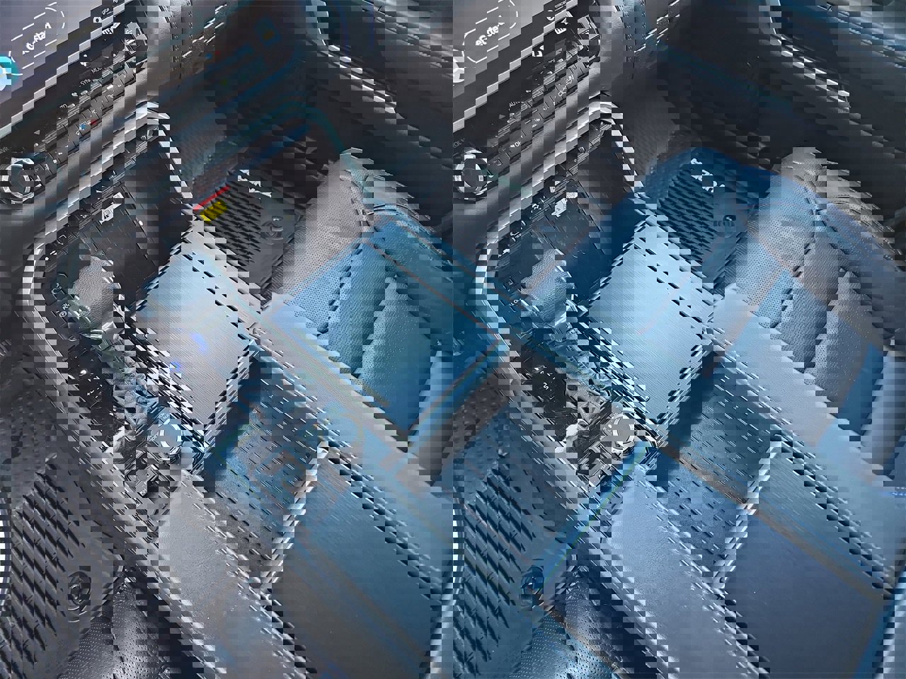 Used 2023 Toyota Tundra Platinum image 28