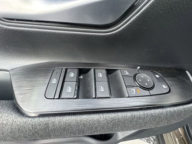 New 2026 Nissan Kicks SV image 13